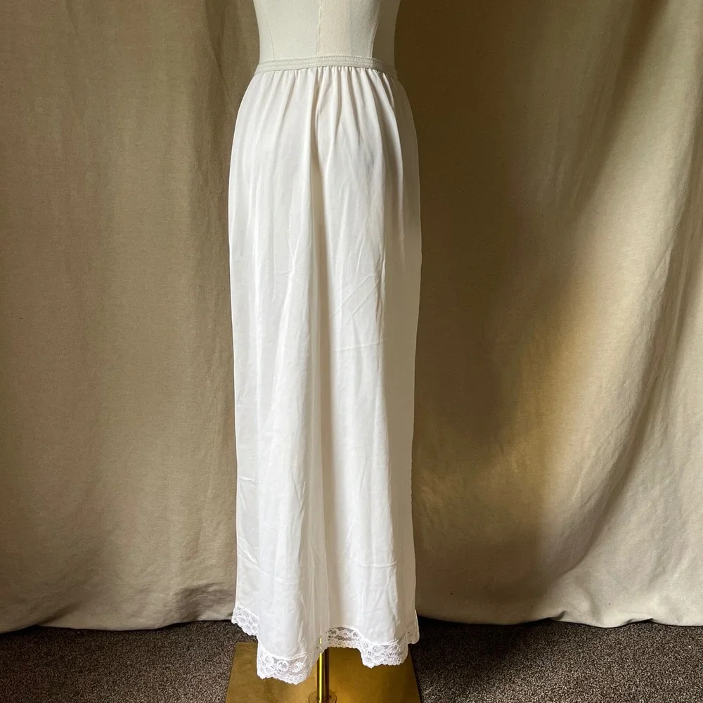 Vintage White Half Slip Skirt Lace Hem Nylon Lingerie Medium